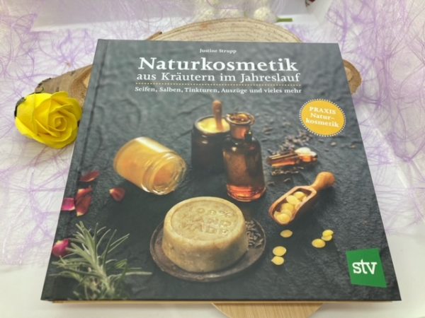 Naturkosmetik aus Kräutern